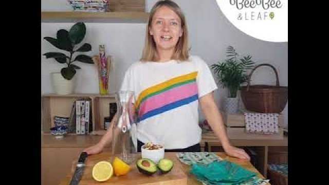 'BeeBee & Leaf vegan & beeswax food wraps - How to use the teeny pack'