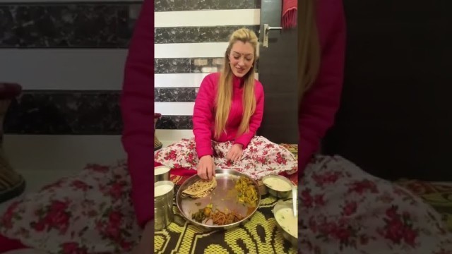 'Foreigner describes Indian food 