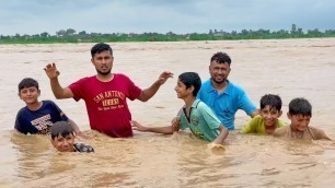 'Warning ⛔️ Village Mein Flood Aa Sakta Hai 