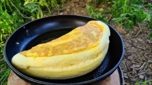 'Super Fluffy Souffle Omelette by Mubashir Saddique | Village Food Secrets'