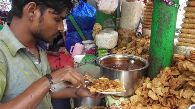 'Delicious Papri Chaat Preparation | Kolkata Street Food | Indian Food at Street'