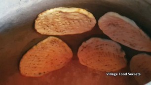 'Qeema Naan Recipe by Mubashir Saddique | Village Food Secrets'