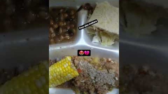 'Inmate Shows Nasty Prison Food'