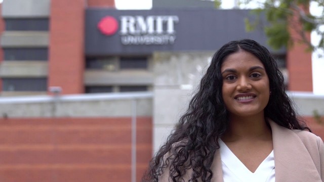 'Put theory into practice with health science | RMIT University'