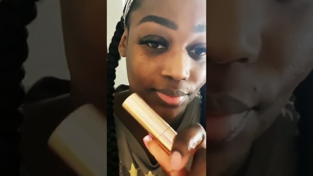 'Nude Lip Using Crayon Case Concealer 