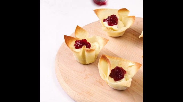 'Easy Holiday Appetizer: Cranberry Ricotta Wontons | Food City'