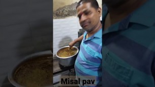 'mumbai famous misal pav live #shorts #foodies #foodies #indian street food #pasoori viral song'