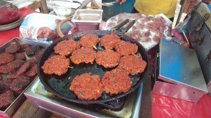 'Best Naigaon Street Food | Tawa Kabab Pav | Mumbai | India Street Food @AamchiMumbai'