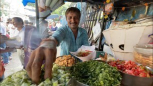 'Mumbai\'s English Speaking Bhelpuri Wala | Indian Street Food'