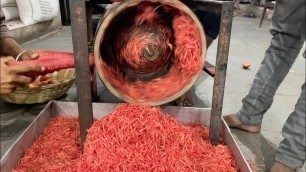 'Making Carrot Halva Using a Giant Hand Wheel Grater | Indian Street Food'