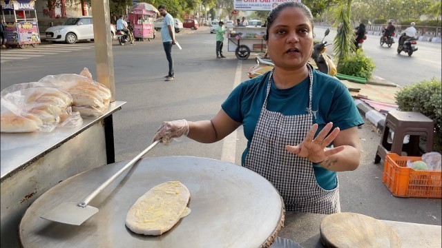 'Surat Aunty Serves Mexican Paratha | Indian Street Food'