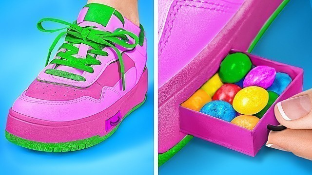 'HIDE CANDIES IN SHOE || Sneak Food & Makeup Into Class! Parenting Edible DIY Hacks by 123 GO!'