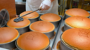 'Japanese Street Food - Jiggly Cheesecake Uncle Rikuro\'s Cheese Cake Factory in Osaka Japan'