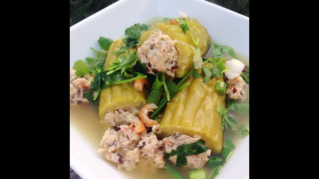 'Vietnamese Stuffed Bitter Melon \"Canh Kho Qua Nhoi Tom Thit\"'