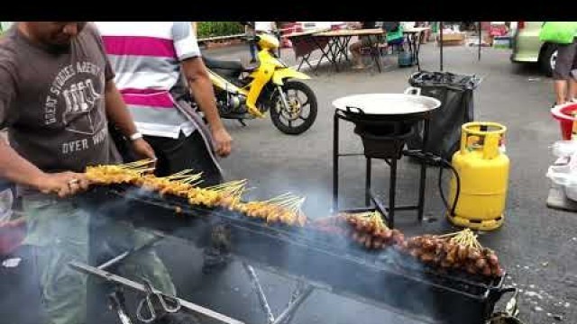 'Malaysian Street Food - Ayam Percik And Cendol Durian Kampung Baru'