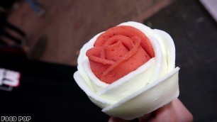 '장미꽃 아이스크림 - 명동 / Rose Ice Cream / Korean Street Food / Myeongdong Seoul, Korea'