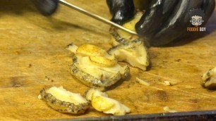 'Korean Street Food | Grilled Abalones with Butter in Myeong-Dong, Seoul Korea'