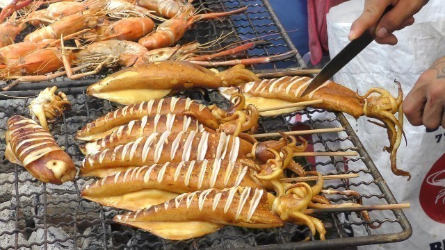 'Thai Street Food in Bangkok, Thailand. The Stalls around Central World and Ploenchit'