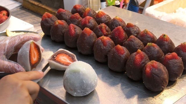 'Strawberry Mochi 생딸기모찌 | Tanghulu 탕후루 | Korean Street Food | Myeong-dong, Seoul, Korea'