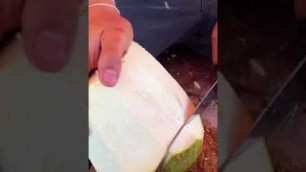 'Thai Street food 2021 Coconut Cutting Show / Fruits Cutting #Shorts #ShortsVideo'