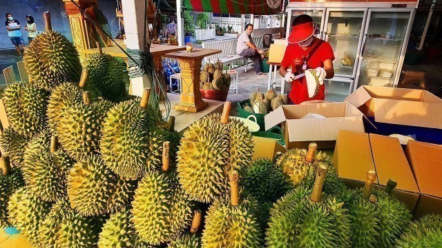 'Amazing Cutting Skill How to cut and open Durian Fruit | Thai street food Bangkok | food around me'