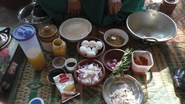 'muttai kulambu - chapati / egg curry recipe / village food recipes'