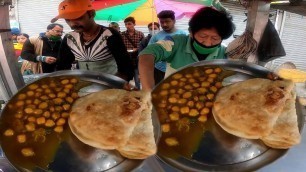 'Special Mini Paratha @ 5 rs each with Curry - Indian Street Food Kolkata Dum Dum'