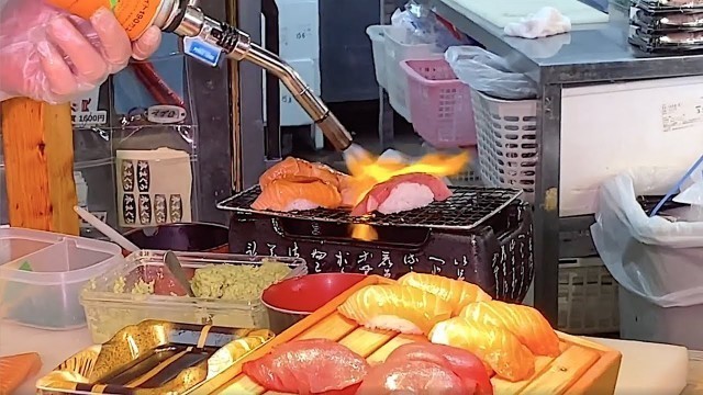 'KUROMON Market in Osaka - Street Food Tour4 in Japan 黒門市場'