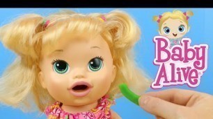 'Baby Alive Snackin\' Sara Eats and Poops Play Doh Food Doll Review'