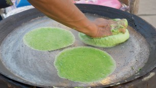 'Thai Cotton Candy Crepes (Roti Sai Mai) | Thai Street Food'