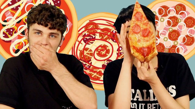 'Millennial Italians Try American Pizza'