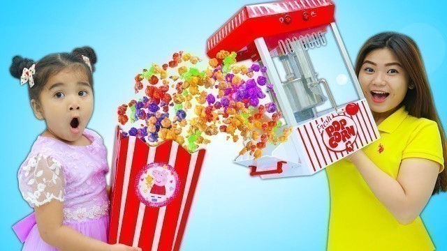 'Suri Pretend Play w/ Colored Pop Corn Maker Toy and Kids Food Toys'