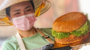 'Vietnamese Big Pork Burger in Kepong | Satisfying Malaysian Street Food'