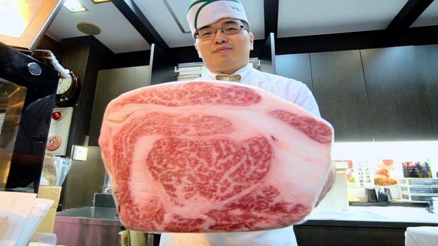 'KOBE BEEF IN JAPAN (神戸ビーフ) - MASSIVE Japanese Food tour in Osaka + Affordable WAGYU Steak in Japan'