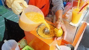 'Thai Street Food 2019 - Fresh Orange Juice Process - Delicious Thai Food - Bangkok Thailand'