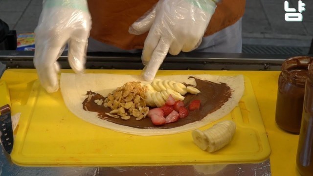 '명동 크레페 / 한국 길거리음식 - Myeongdong Nutella Banana Crepe / Korean Street Food'