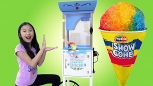 'Pretend Play Food Truck Toy with GIANT SNOW CONE'