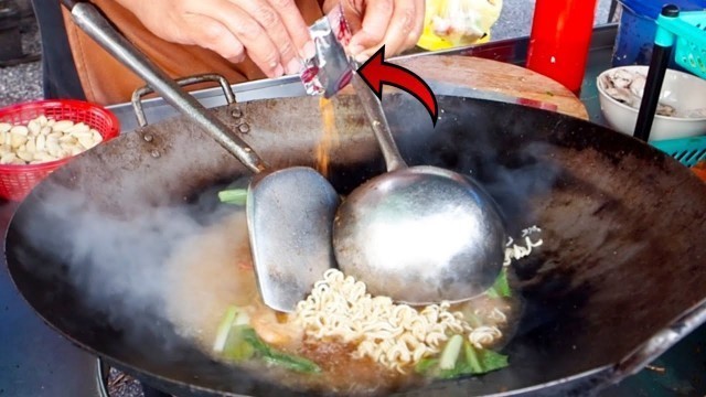 'Most popular MaMee MAGGI RODA TIGA KOPUTRA - Malaysian Street Food'