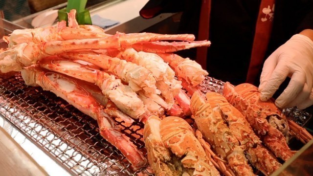 'LOBSTER CRAB SEAFOOD - Japanese Street Food -  Kuromon Osaka Japan'