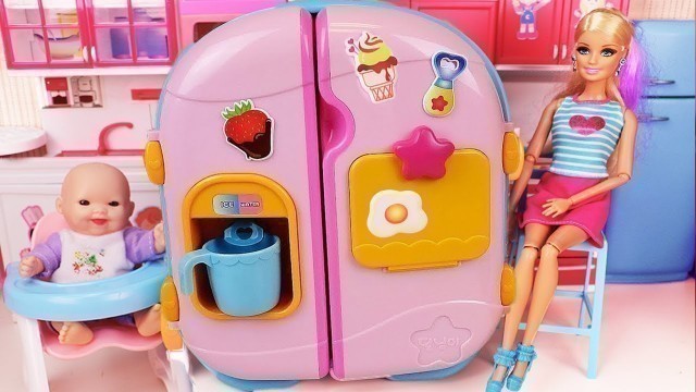 'Baby Doll Refrigerator and Barbie Food Toys play morning routine 냉장고 장난감과 음식 장난감놀이 인형 놀이 |보라미TV'