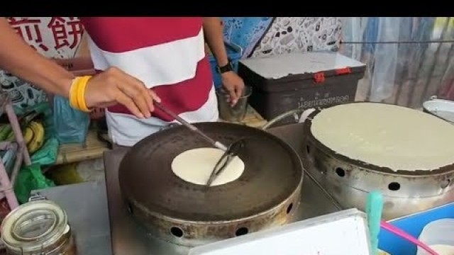 'Pancakes Crepe Dessert Thai Style - Thailand Street Food'