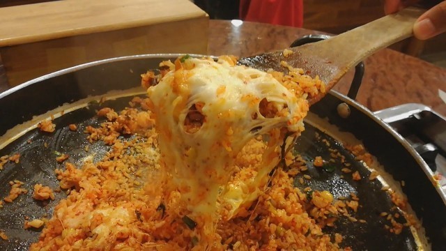 'Yoogane | Marinated Chicken Galbi Fried Rice | Street Food Korean Food | Myeongdong'