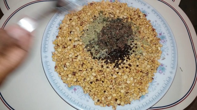 'የነጭ ሽሮ አዘገጃጀት (Ethiopian food how to prepare shiro at home)'