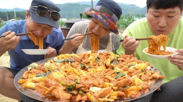 '맛과 향이 더 업그레이드 된 \"춘천바른닭갈비(Spicy Stir-fried Chicken)\" 요리&먹방!! - Mukbang eating show'