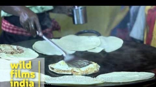 'Kolkata Street food during Durga puja: Egg rolls'