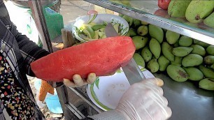 'FRUIT CUTTING - STREET FOOD'