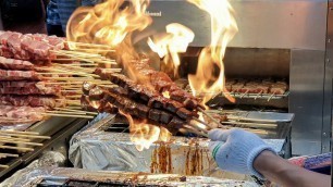 'Pork BBQ Skewers / Myeongdong street food / Korean Street Food / 명동 꼬치 / 명동 길거리음식'