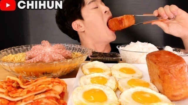 'ASMR MUKBANG | WHOLE SPAM EGGS OCTOPUS RAMEN SEA WEED KIMCHI | POPULAR KOREAN FOOD EATING SHOW 먹방'