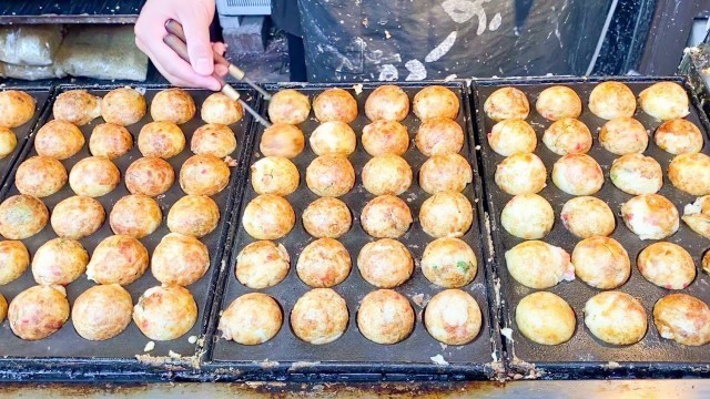 'japanese street food - TAKOYAKI ( osaka )'