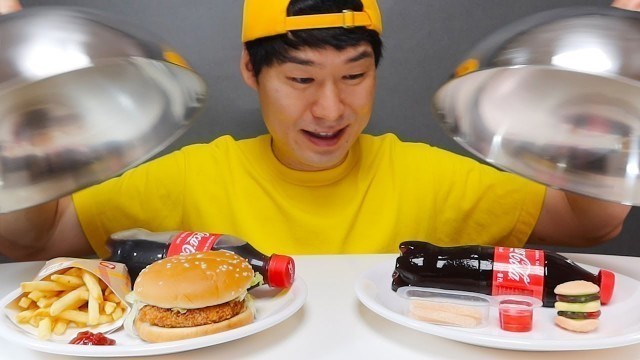 'Real Food VS Jelly Food Challenge 피자 치킨 햄버거 젤리 챌린지 먹방 Chicken Hamburger Jelly  JJAEMI째미(Eating Show)'